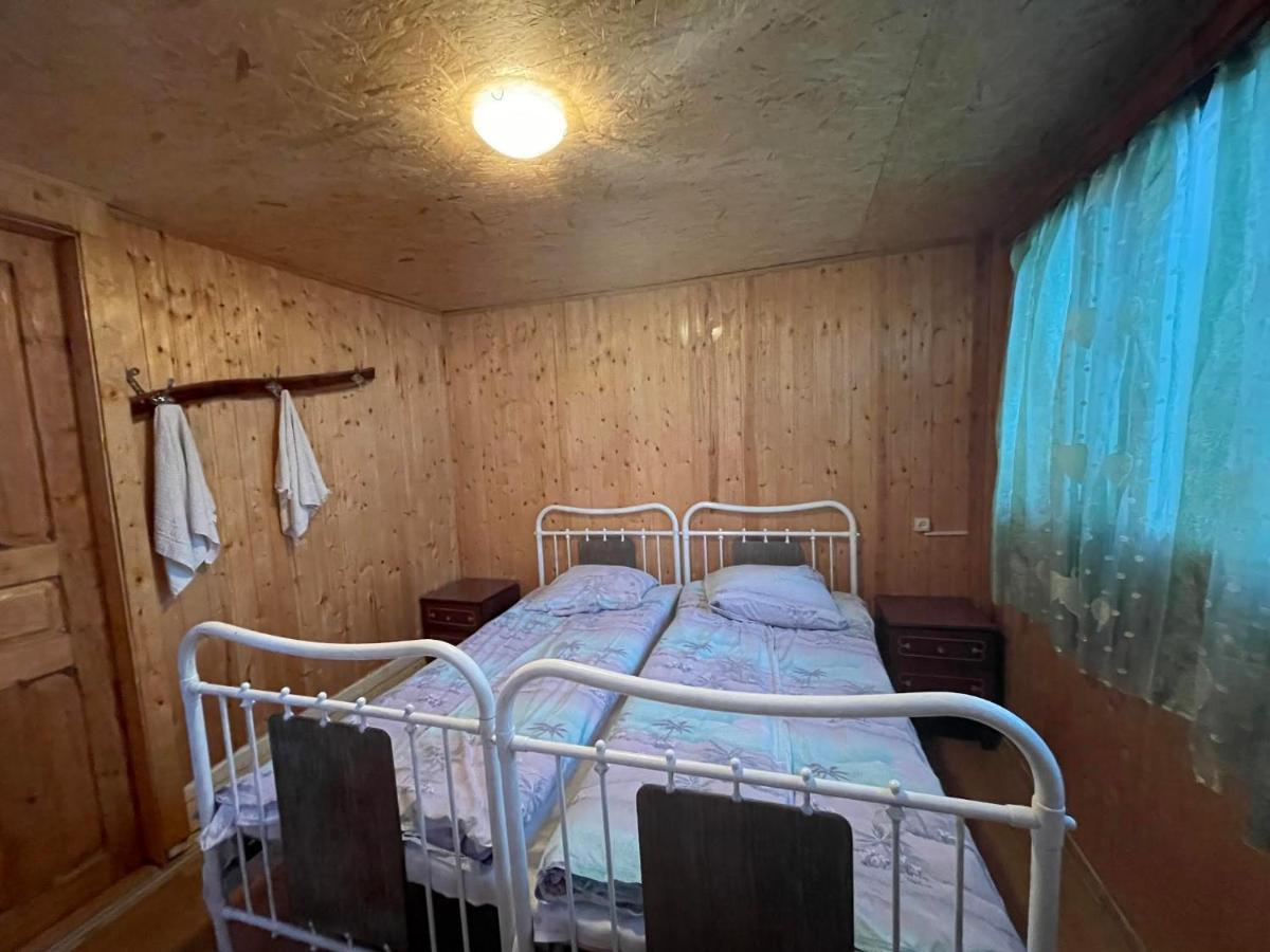 Chveni Ezo Hotel Ambrolauri Ngoại thất bức ảnh
